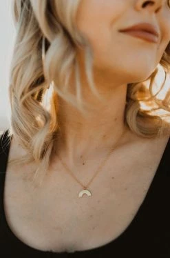 Presentlee THE RAINBOW PENDANT NECKLACE IN GOLD