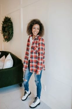 Denim Lounge BOTTOMS THE CAREFREE MID RISE DISTRESSED JEANS IN DARK DENIM