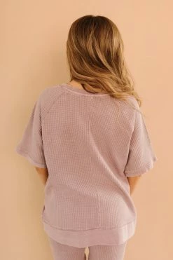 Mono B TOPS THE DREAM ON WAFFLE TOP IN DUSTY LAVENDER