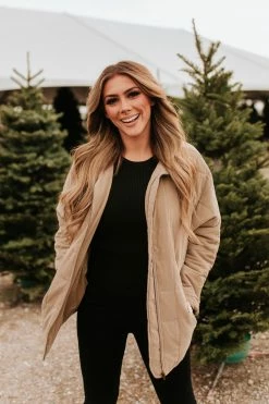 Jodifl THE PUDDLE JUMPING PUFFER JACKET IN TAUPE TOPS