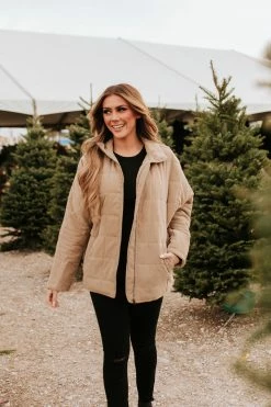 Jodifl THE PUDDLE JUMPING PUFFER JACKET IN TAUPE TOPS