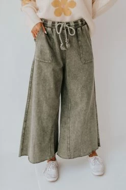 Easel THE ROSWELL WIDE LEG PANT IN ASH BOTTOMS