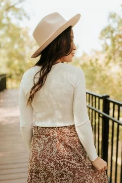 Active Basic THE OGDEN RIBBED LONG SLEEVE TOP IN OFF WHITE TOPS