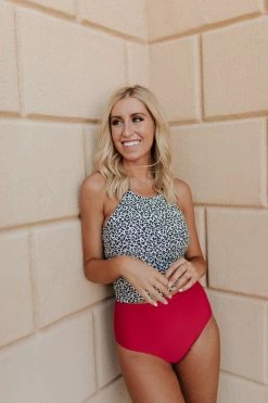 PINK DESERT HALTER MIDKINI SWIM TOP IN SNOW LEOPARD