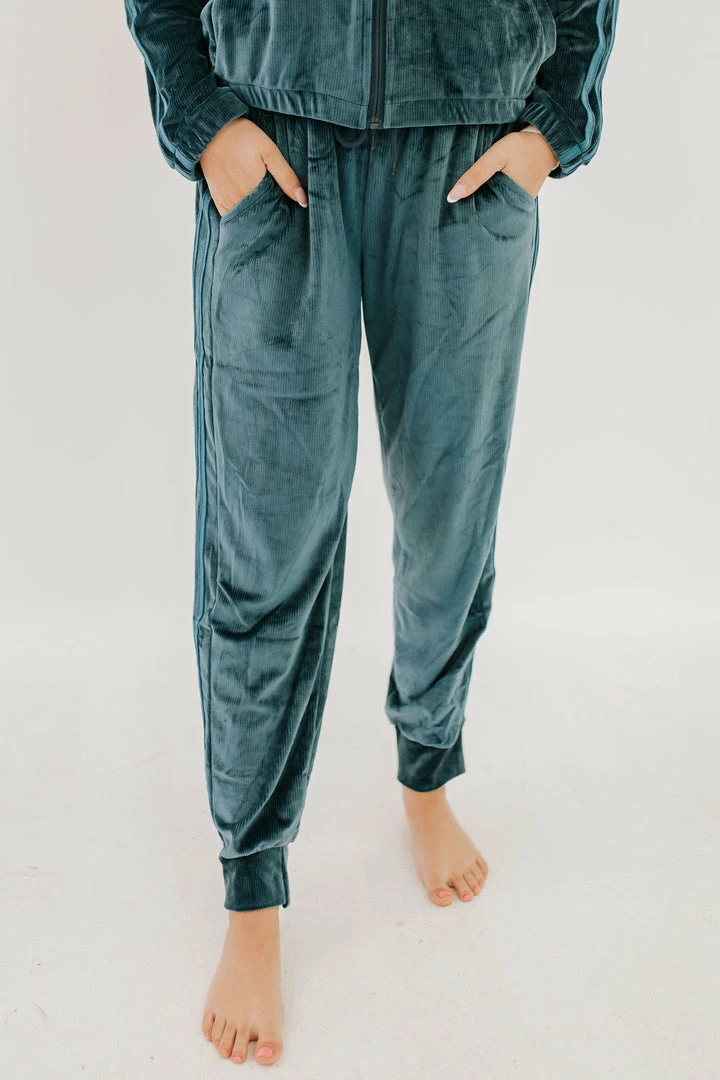 Kimberly THE GET YOUR JOG ON VELVET SET IN TEAL 7 Kimberly THE GET YOUR JOG ON VELVET SET IN TEAL