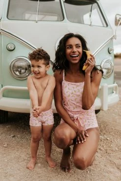 PINK DESERT BOYS EUROPEAN CUT SWIM SHORT IN BUBBLEGUM BANANA