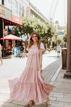 Fore DRESSES THE MARREN TIERED MAXI DRESS IN MAUVE