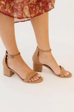 THE IRENEE HEELS IN TAN NUBUCK BY STEVE MADDEN