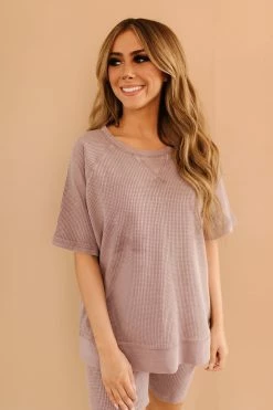 Mono B TOPS THE DREAM ON WAFFLE TOP IN DUSTY LAVENDER