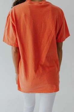 BLT TOPS THE LOS ANGELES GRAPHIC TEE IN RED ORANGE