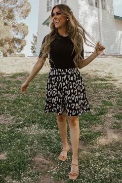 Bombom THE SAVANNAH CASUAL ELASTIC SHORTS IN LEOPARD *RESTOCKED*