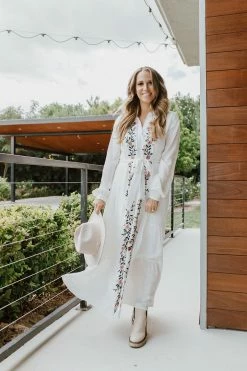 Polagram/Baevely THE JENNY EMBROIDERED MAXI DRESS IN WHITE DRESSES