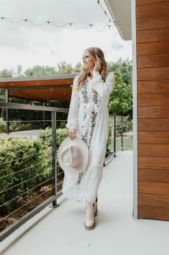 Polagram/Baevely THE JENNY EMBROIDERED MAXI DRESS IN WHITE DRESSES
