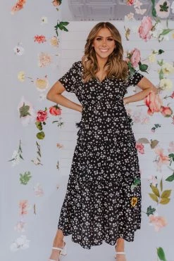 Fashion District LA DRESSES THE BRINLY FLORAL MIDI DRESS IN BLACK