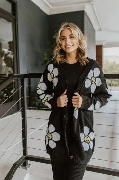 Ethan & Joy THE HAPPY DAISY SWEATER IN BLACK TOPS