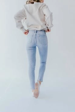 Vervet By Flying Monkey THE VERVET 90'S HIGH RISE SKINNY JEANS IN LIGHT WASH