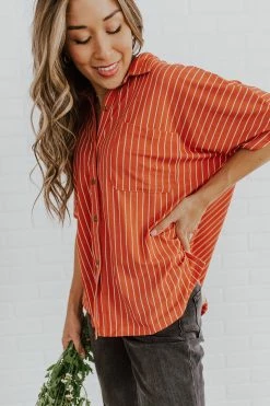 Wishlist THE LINDY BUTTON DOWN TOP IN BRICK