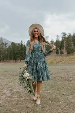 THE PINK DESERT PANDORA DRESS IN GREEN PAISLEY PD EXCLUSIVES