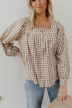In Loom THE MYA GINGHAM BUTTON DOWN TOP IN MOCHA TOPS