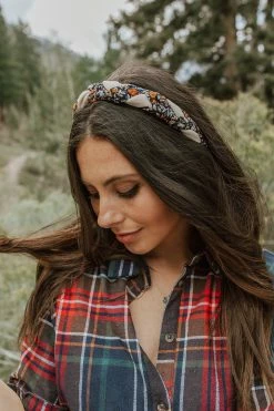 Kaxi THE BRAIDED FLORAL HEADBAND IN NAVY