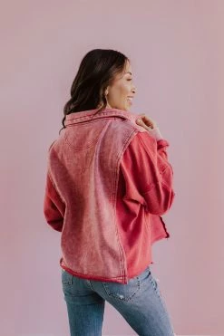 Oddi TOPS THE MCKENNA LONG SLEEVE TOP IN WASHED MAGENTA