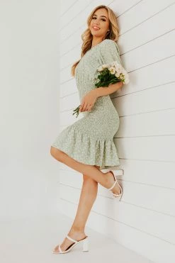 Calista NEW ARRIVALS THE ARIEL SMOCKED MIDI DRESS IN MINT FLORAL