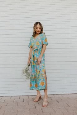 Sundayup DRESSES THE HONOLULU FLORAL DRESS IN LIGHT BLUE