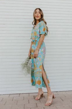 Sundayup DRESSES THE HONOLULU FLORAL DRESS IN LIGHT BLUE