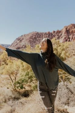 UpMost THE AUDEN TURTLENECK IN EVERGREEN TOPS