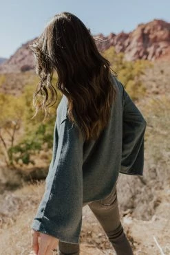 UpMost THE AUDEN TURTLENECK IN EVERGREEN TOPS