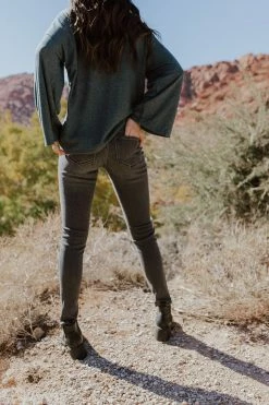 KanCan THE DON'T BE DISTRESSED JEANS IN GRAY