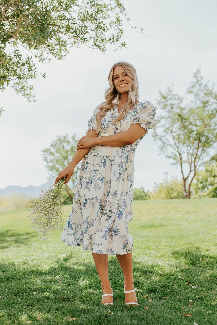 Blu Pepper DRESSES THE DAPHNIE MIDI DRESS IN DUSTY BLUE FLORAL 3 Blu Pepper DRESSES THE DAPHNIE MIDI DRESS IN DUSTY BLUE FLORAL
