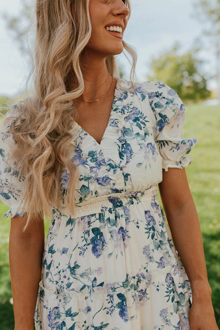 Blu Pepper DRESSES THE DAPHNIE MIDI DRESS IN DUSTY BLUE FLORAL 4 Blu Pepper DRESSES THE DAPHNIE MIDI DRESS IN DUSTY BLUE FLORAL