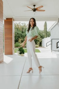 Papermoon BOTTOMS THE BAILEY ELASTIC WAIST MOM JEANS IN WHITE