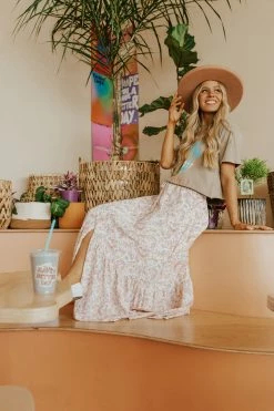 Faith Apparel THE SUNSHINE ON MY MIND TEE IN MOCHA