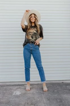 Hrt & Luv THE ROUTE 66 VINTAGE GRAPHIC TEE IN MINERAL BLACK