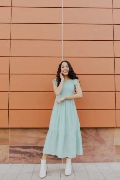 Blu Pepper THE ELIZA TIERED DRESS IN LIGHT MINT DRESSES