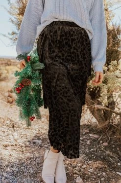 If She Loves THE TENLY TIERED SKIRT IN BLACK ANIMAL PRINT