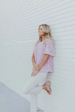 Tracies NEW ARRIVALS THE LANAYA TEXTURED BABYDOLL TOP IN LAVENDER