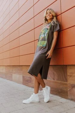 Polagram/Baevely THE DESERT VIBES T-SHIRT DRESS IN CHARCOAL