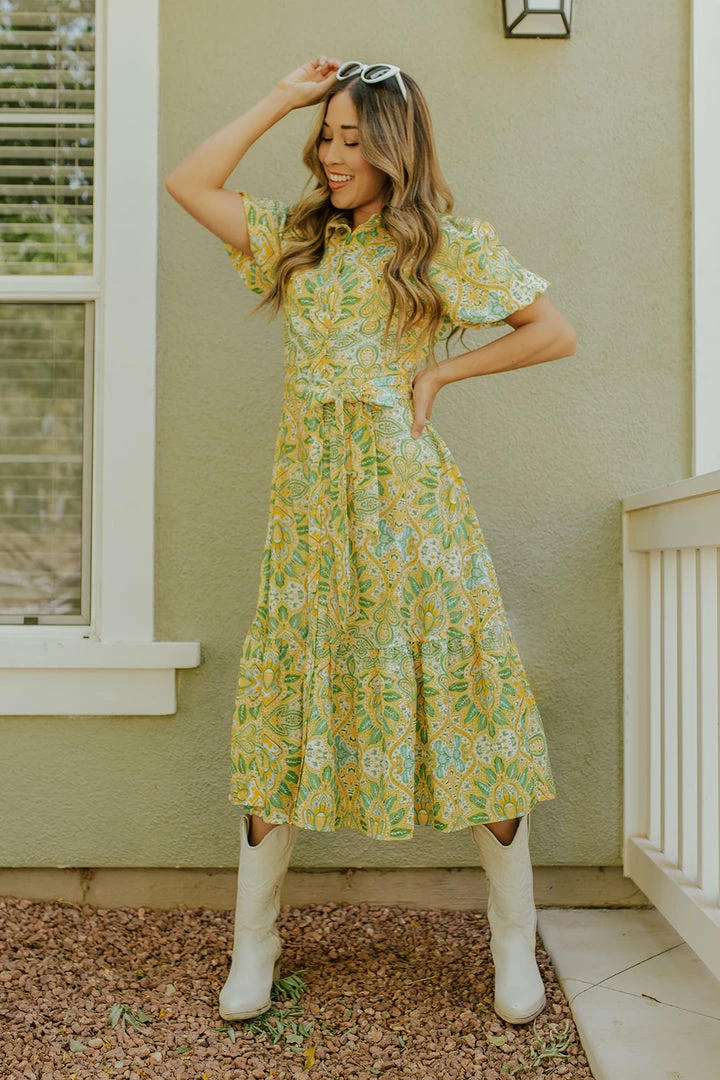 Flying Tomato THE PARADISE MIDI DRESS IN GREEN PAISLEY 1 Flying Tomato THE PARADISE MIDI DRESS IN GREEN PAISLEY
