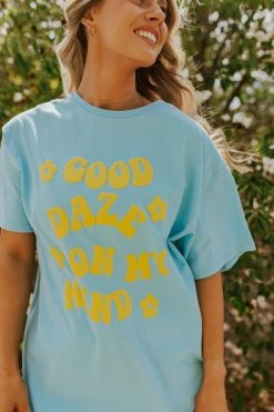 Polagram/Baevely THE GOOD DAZE ON MY MIND GRAPHIC TEE IN BLUE TOPS 6 Polagram/Baevely THE GOOD DAZE ON MY MIND GRAPHIC TEE IN BLUE TOPS