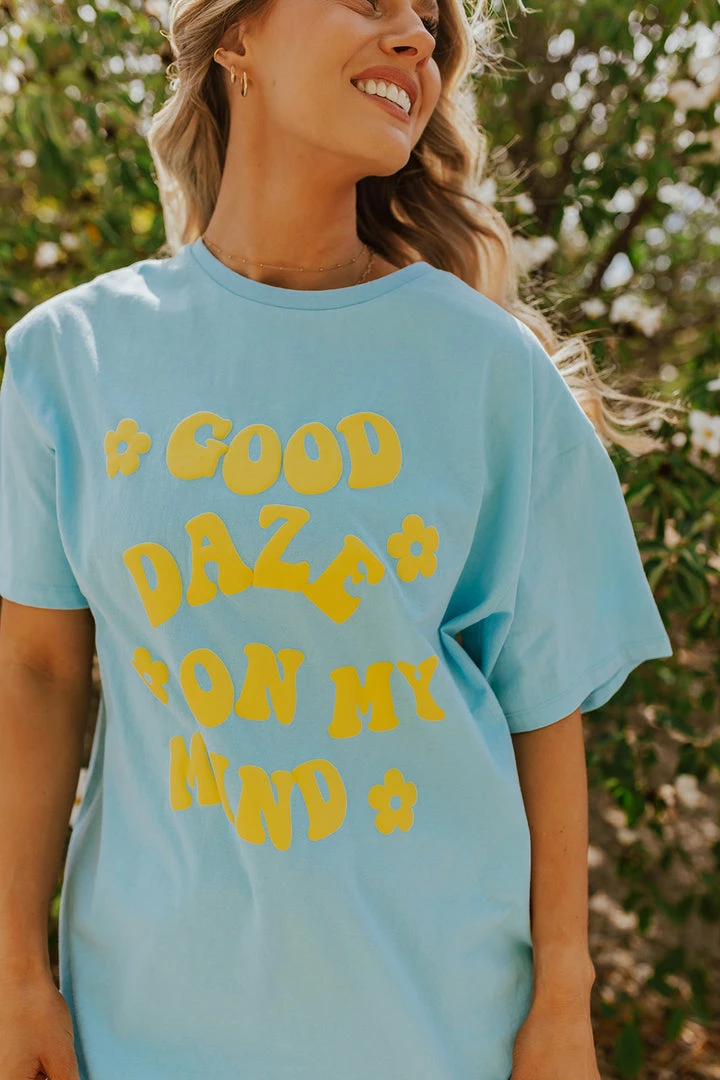 Polagram/Baevely THE GOOD DAZE ON MY MIND GRAPHIC TEE IN BLUE TOPS 3 Polagram/Baevely THE GOOD DAZE ON MY MIND GRAPHIC TEE IN BLUE TOPS