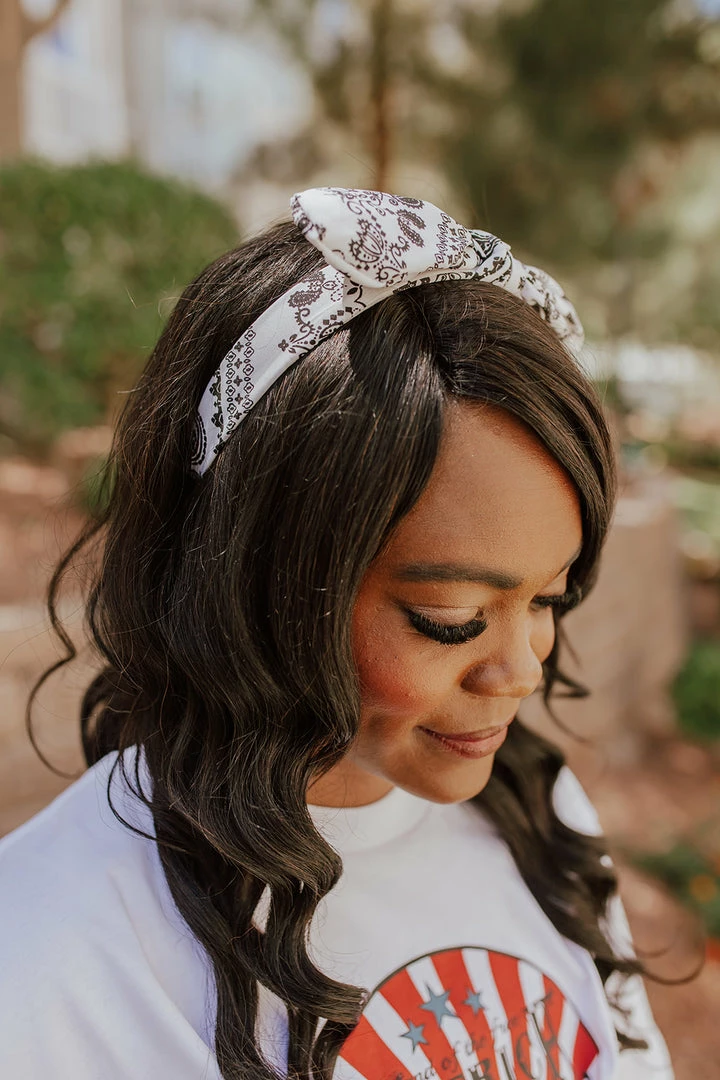 Lyveer THE KNOTTED BANDANA HEADBAND 5 Lyveer THE KNOTTED BANDANA HEADBAND