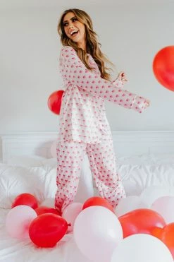 THE PINK DESERT HEART PAJAMAS IN PINK