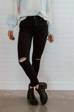 Eunina BOTTOMS THE SKINNY KNEE SLIT JEANS IN BLACK 19 Eunina BOTTOMS THE SKINNY KNEE SLIT JEANS IN BLACK