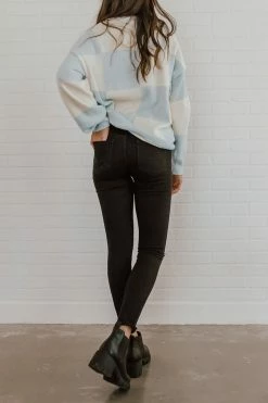 Eunina BOTTOMS THE SKINNY KNEE SLIT JEANS IN BLACK 21 Eunina BOTTOMS THE SKINNY KNEE SLIT JEANS IN BLACK