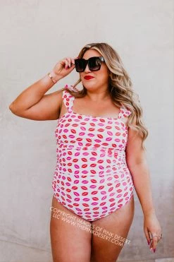 SASSY RED LIPSTICK X PINK DESERT FLUTTER SLEEVE RUCHED ONE PIECE IN SASSY LIPS