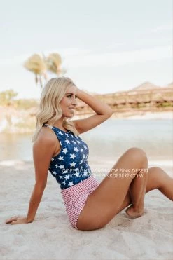 PINK DESERT HIGH NECK RACERBACK ZIPPER MIDKINI SWIM TOP IN SPANGLED STAR PRINT