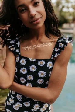 PINK DESERT FLUTTER SLEEVE RUCHED ONE PIECE IN LA LA DAISY *RESTOCKED*